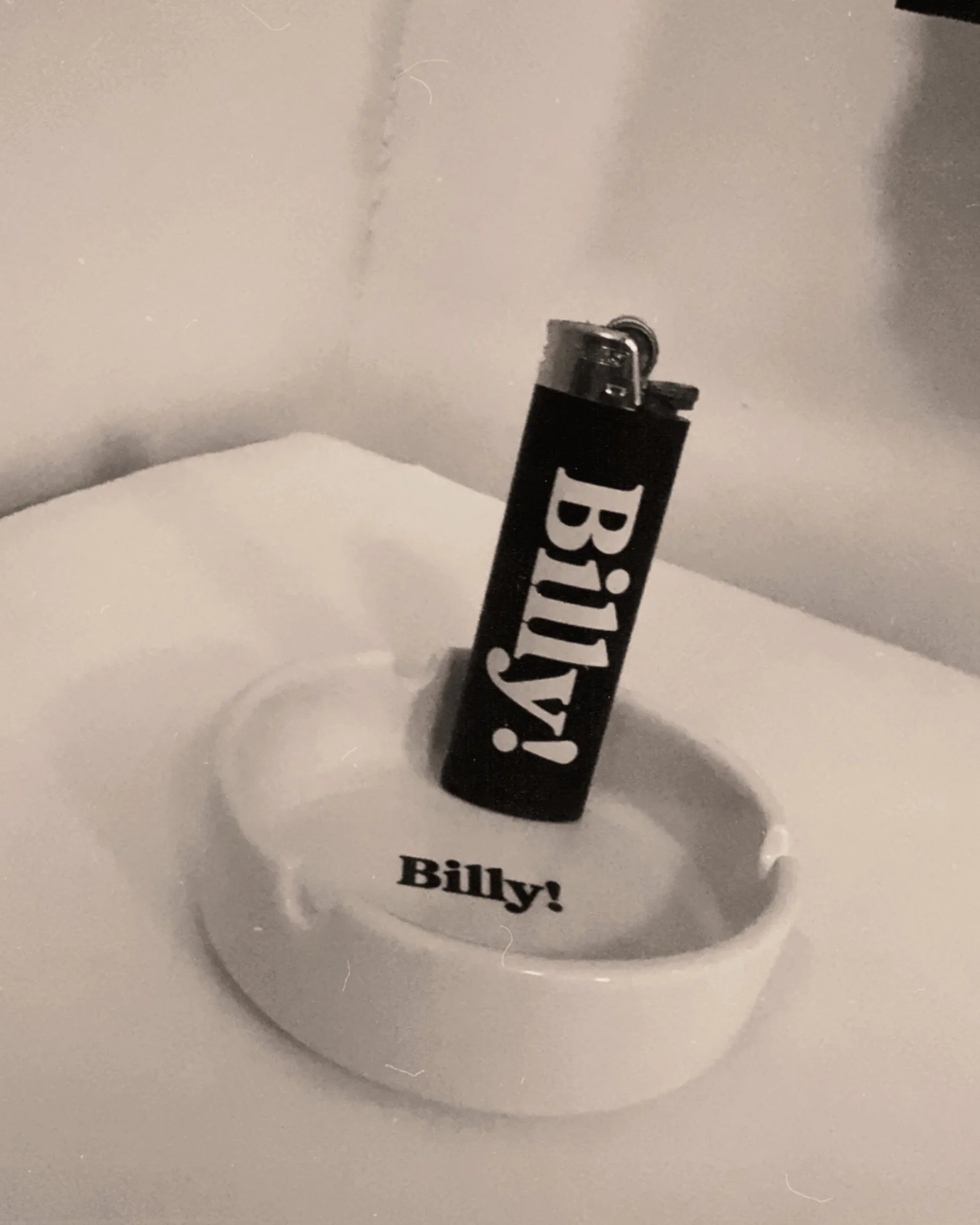 Billy! Ashtray and Lighter Set - Image 2