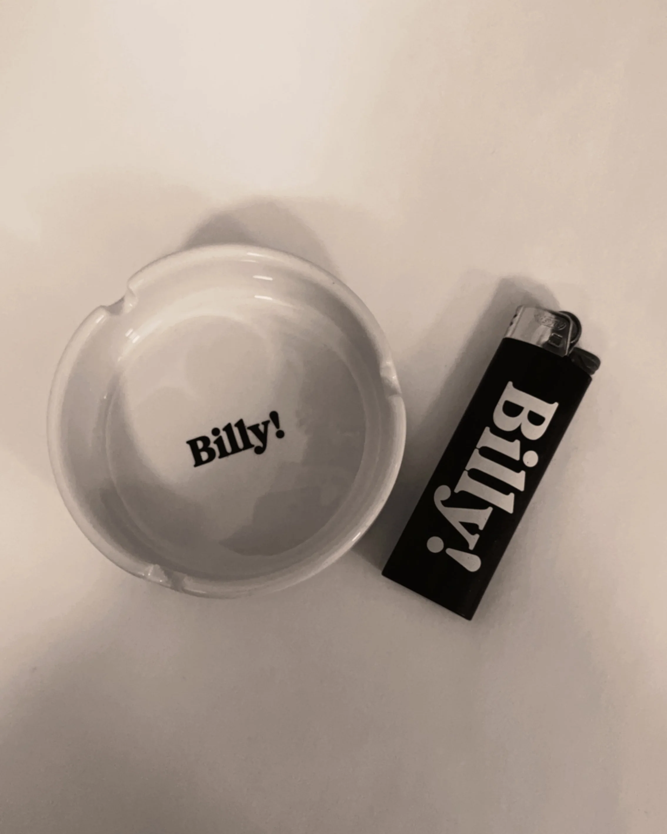 Billy! Ashtray and Lighter Set - Image 4
